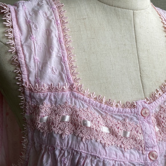 Vintage Pink Lace Trim Chemise - Picture 8 of 11